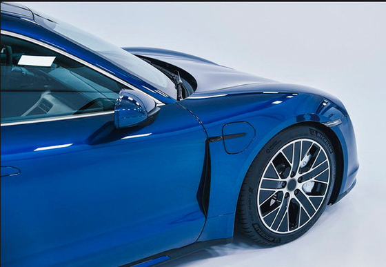 Le film bleu glissable d'enveloppe de voiture de Chrome gardent la peinture à partir des éraflures et de l'usage