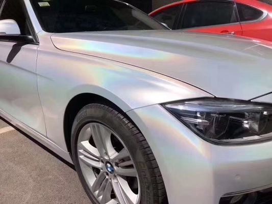 La voiture blanche colorée de scintillement de laser enveloppent le film calandré polymère de vinyle