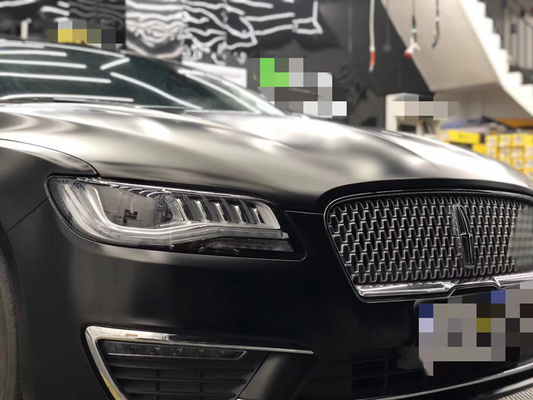 Les peaux rayent Matte Car Vinyl Wrap Roll noir métallique pour des véhicules de secours