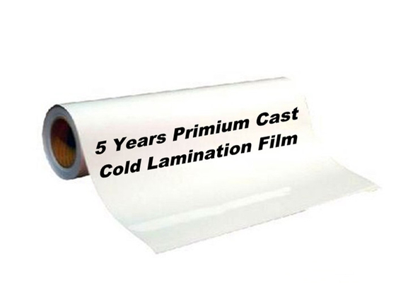 Le film brillant froid moulé par 1mm de stratification de vinyle de protection de graphiques roulent 5 ans de longévité